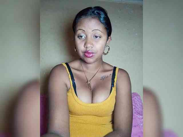 Victoria33 webcam