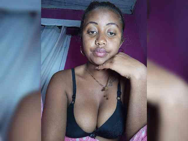 Victoria33 webcam