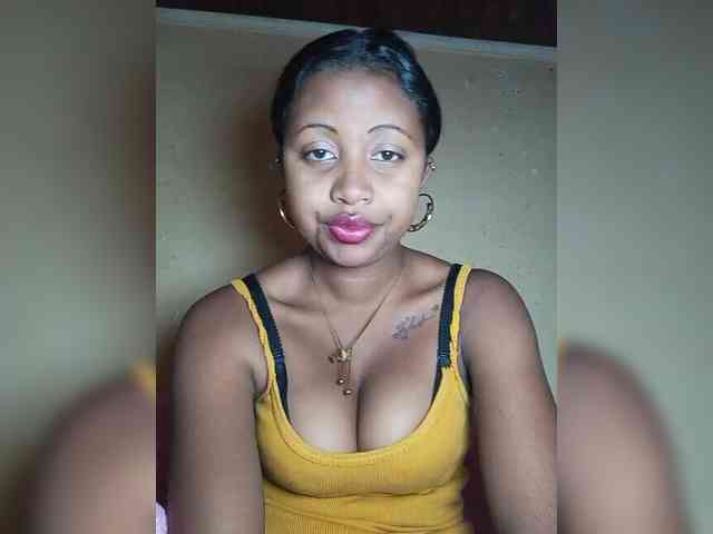 Victoria33 webcam