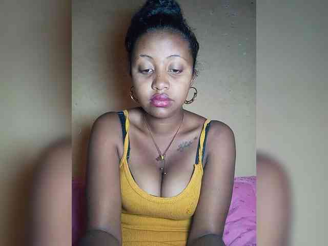 Victoria33 webcam