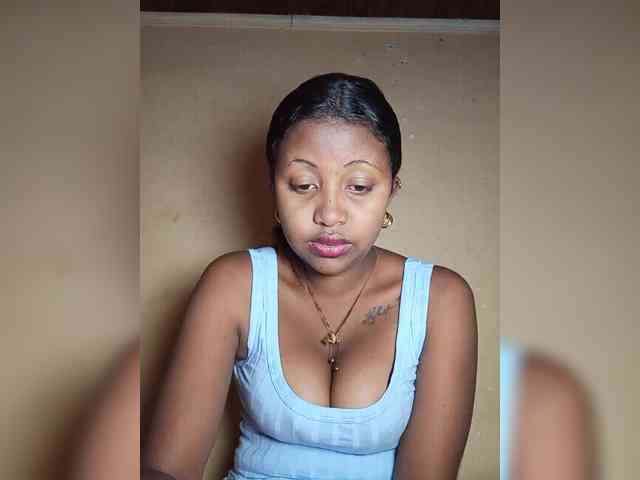 Victoria33 webcam