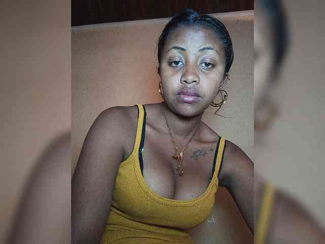 Victoria33 webcam
