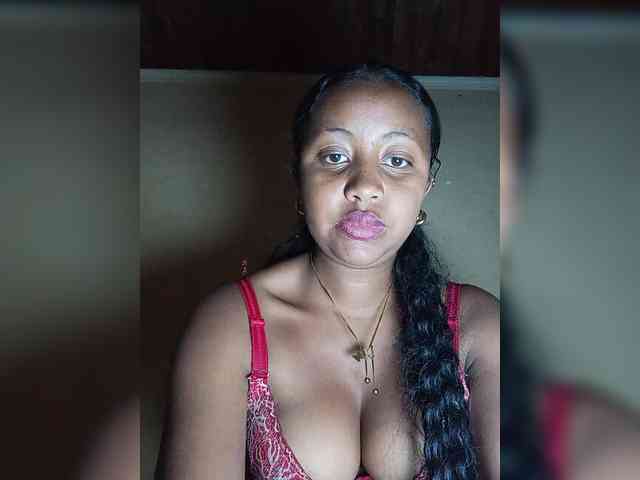 Victoria33 webcam