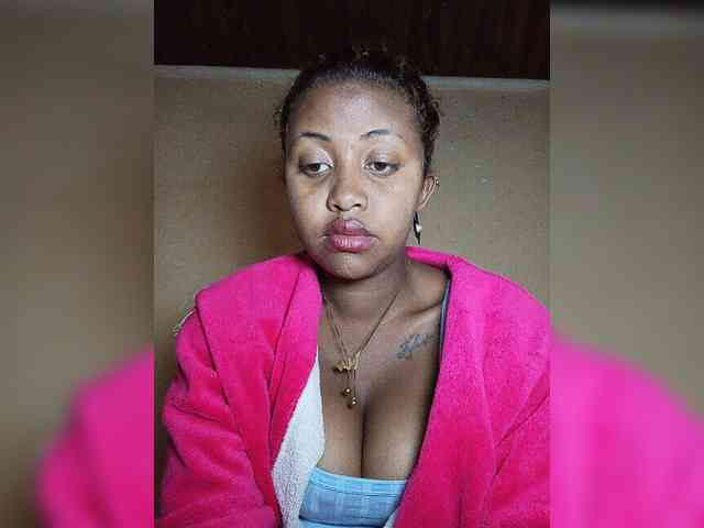 Victoria33 webcam