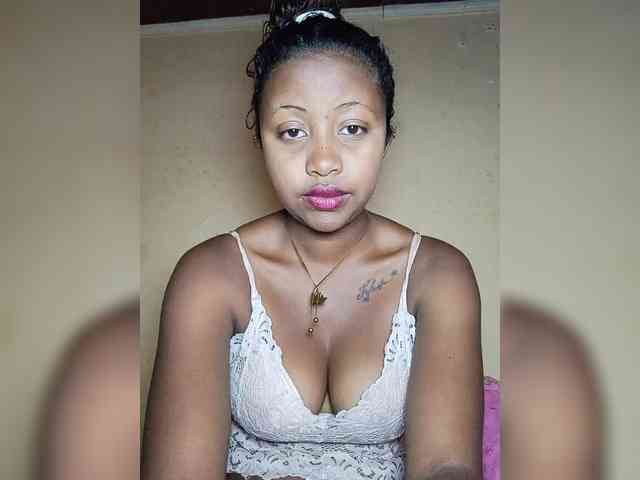 Victoria33 webcam