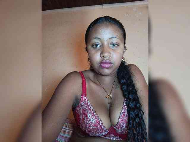 Victoria33 webcam