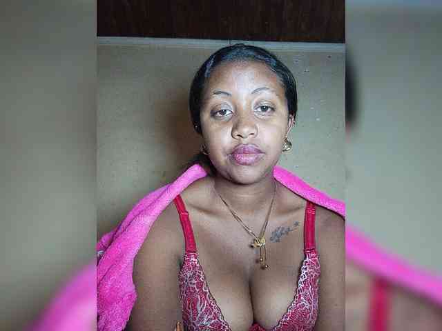 Victoria33 webcam