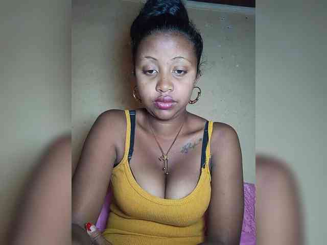 Victoria33 webcam