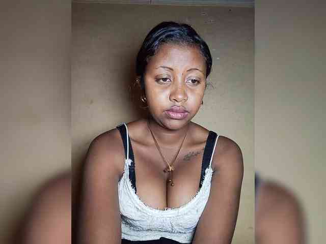 Victoria33 webcam