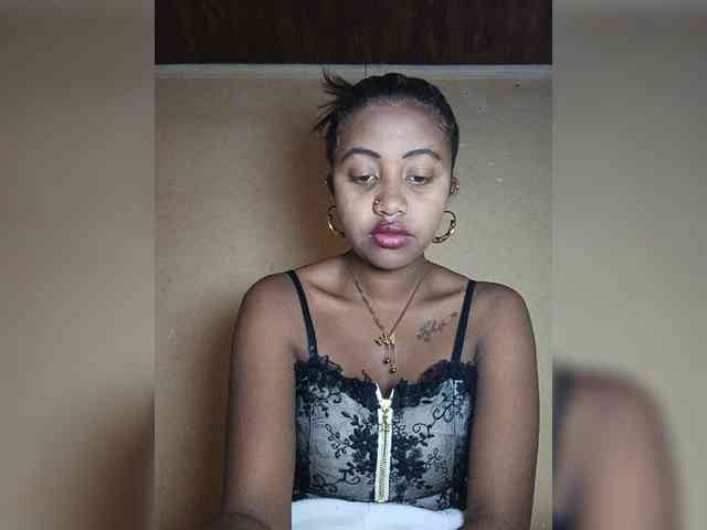 Victoria33 webcam