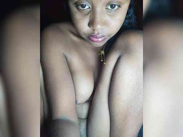 Victoria33 webcam