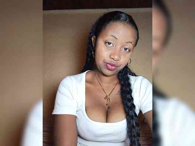 Victoria33 webcam