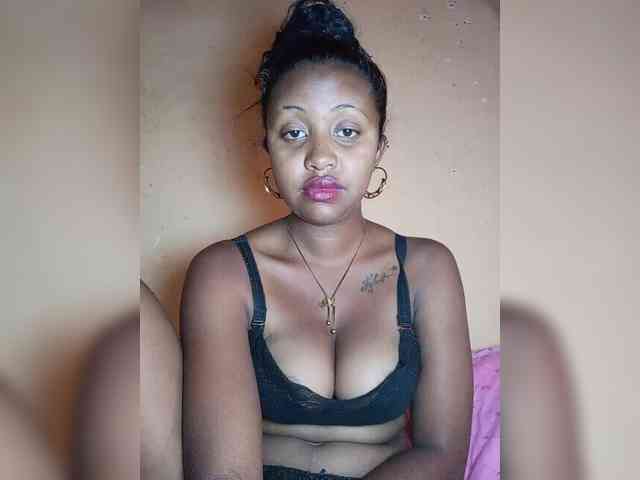 Victoria33 webcam