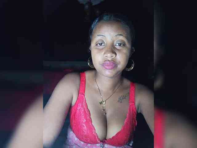 Victoria33 webcam