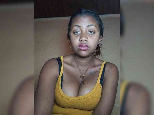 Victoria33 webcam
