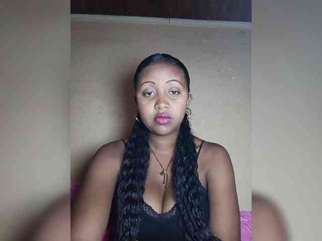 Victoria33 webcam