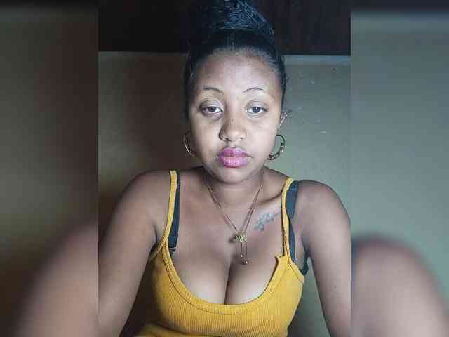 Victoria33 webcam
