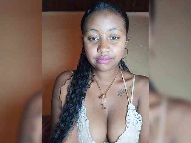 Victoria33 webcam