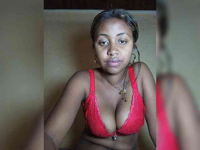 Victoria33 webcam