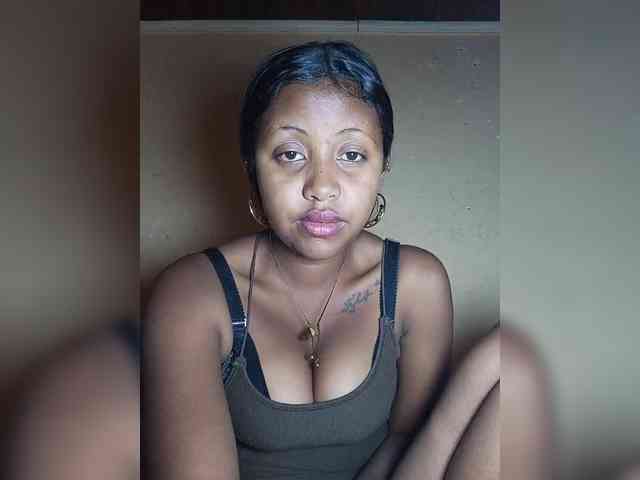 Victoria33 webcam