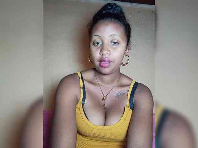 Victoria33 webcam