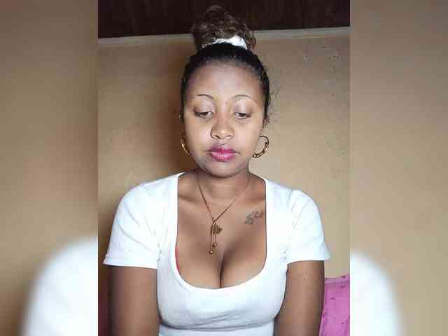 Victoria33 webcam
