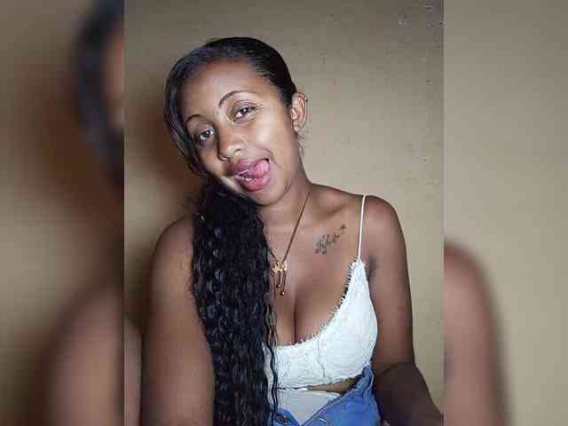 Victoria33 webcam
