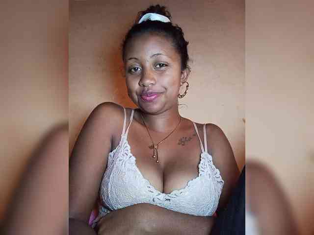 Victoria33 webcam