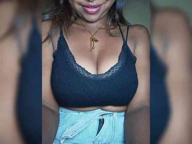 Victoria33 webcam