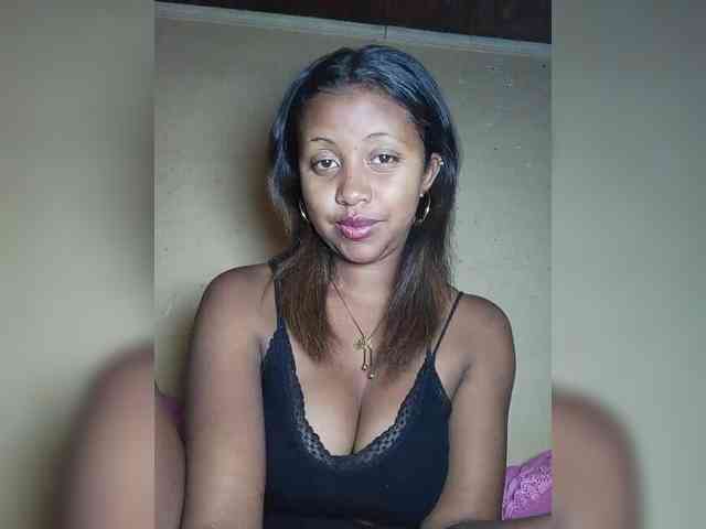 Victoria33 webcam
