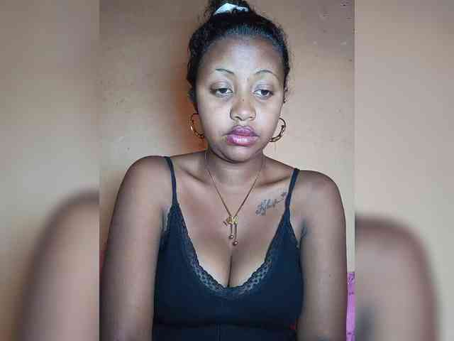 Victoria33 webcam