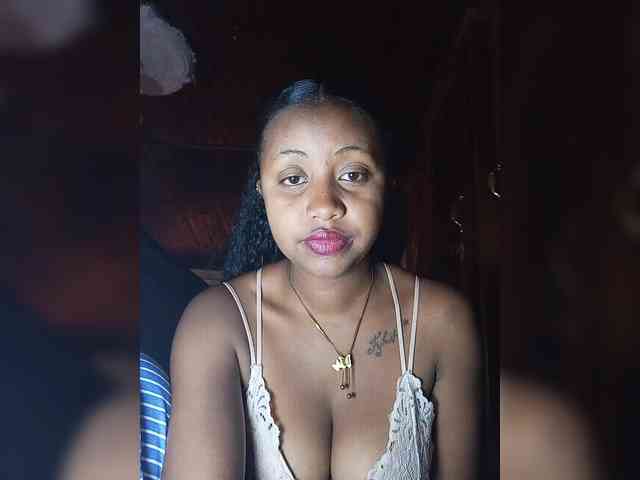 Victoria33 webcam