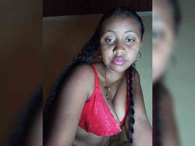 Victoria33 webcam