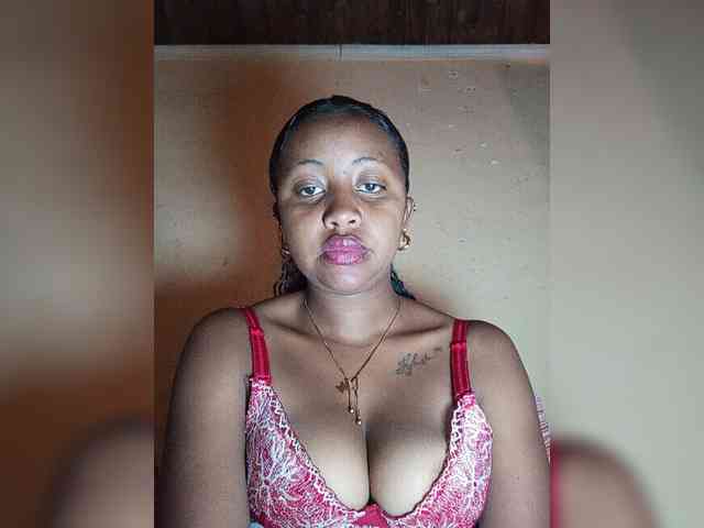 Victoria33 webcam
