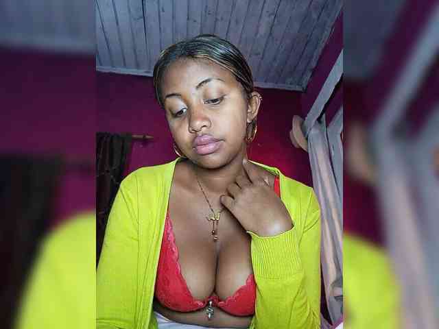 Victoria33 webcam
