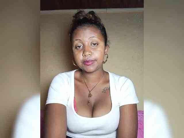 Victoria33 webcam