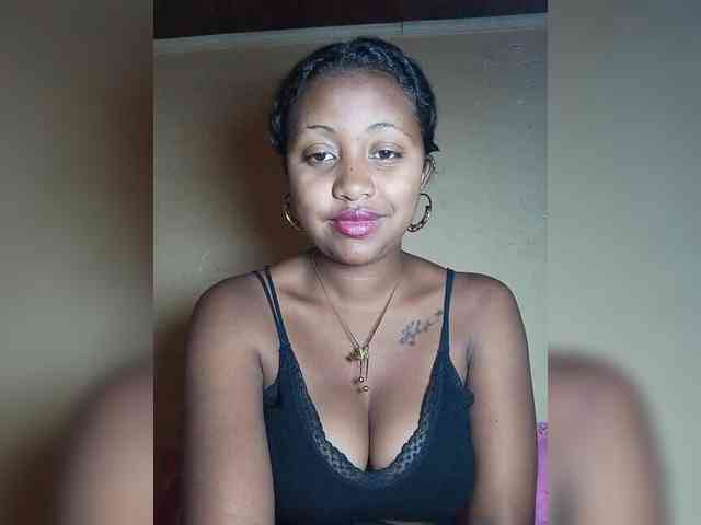 Victoria33 webcam