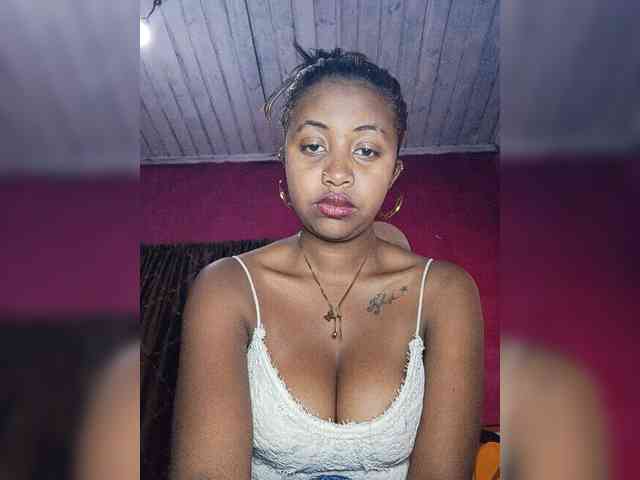 Victoria33 webcam