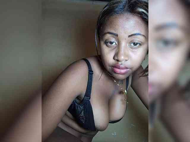 Victoria33 webcam