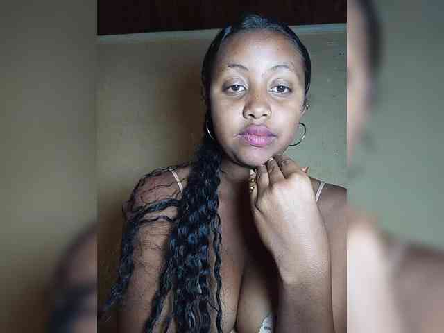 Victoria33 webcam