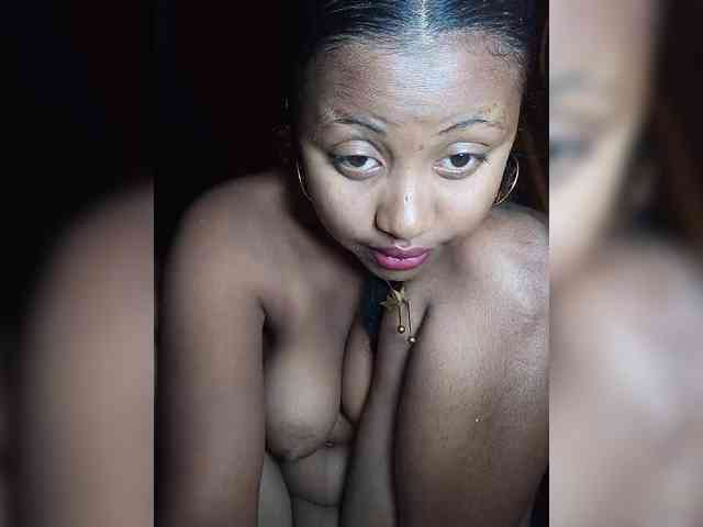 Victoria33 webcam