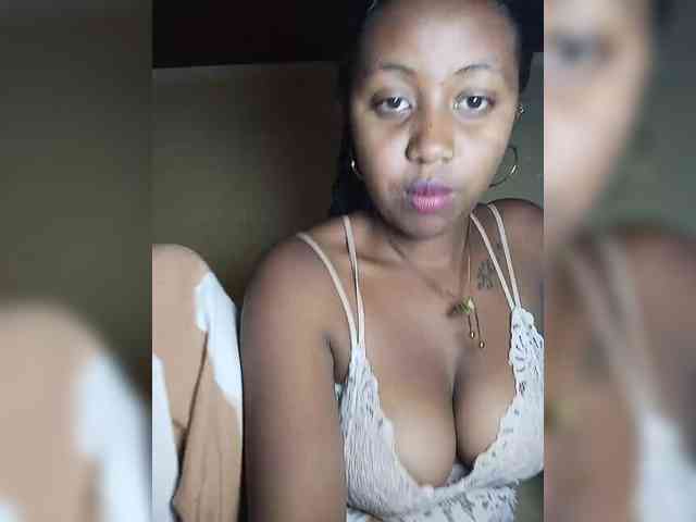 Victoria33 webcam