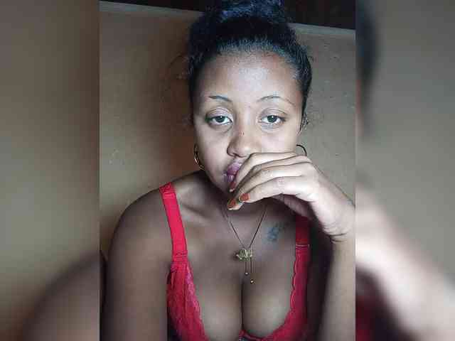 Victoria33 webcam