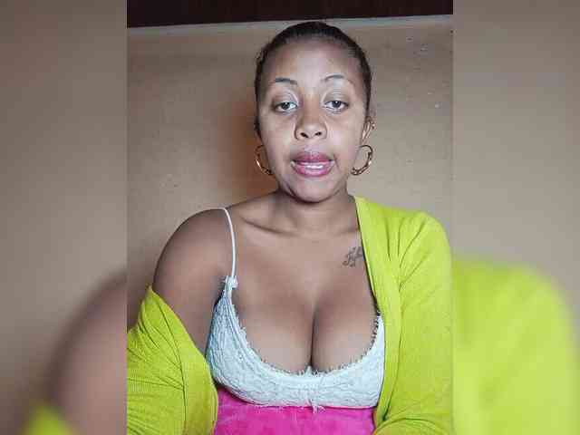 Victoria33 webcam