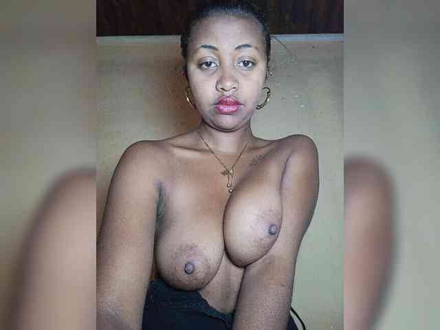 Victoria33 webcam