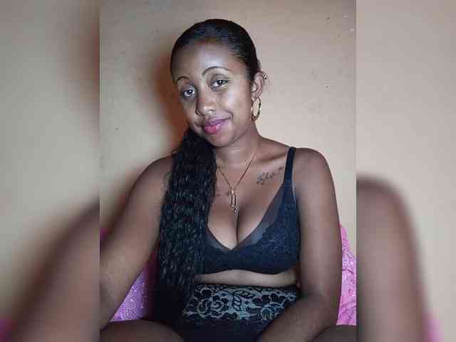 Victoria33 webcam