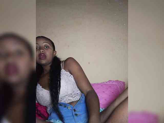 Victoria33 webcam