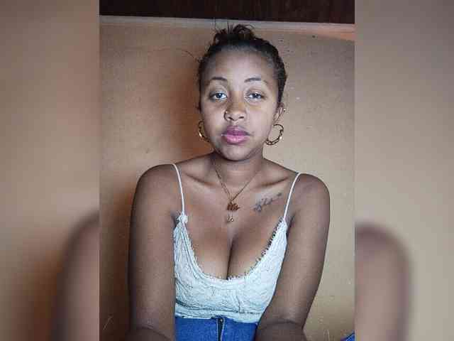 Victoria33 webcam