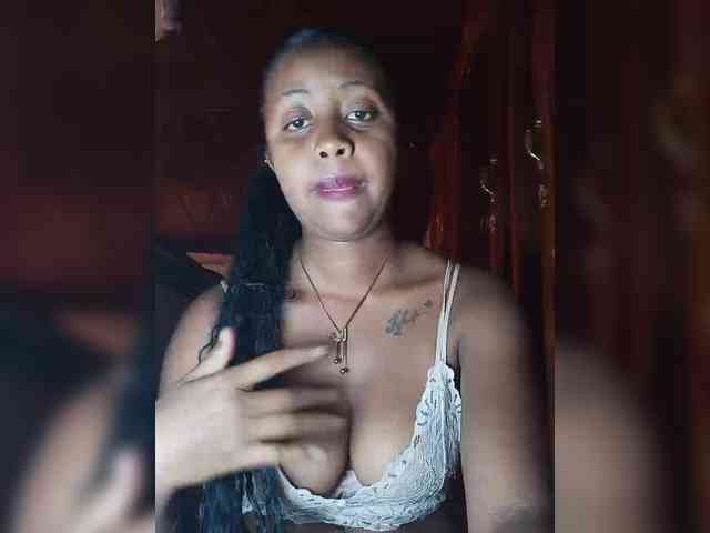 Victoria33 webcam