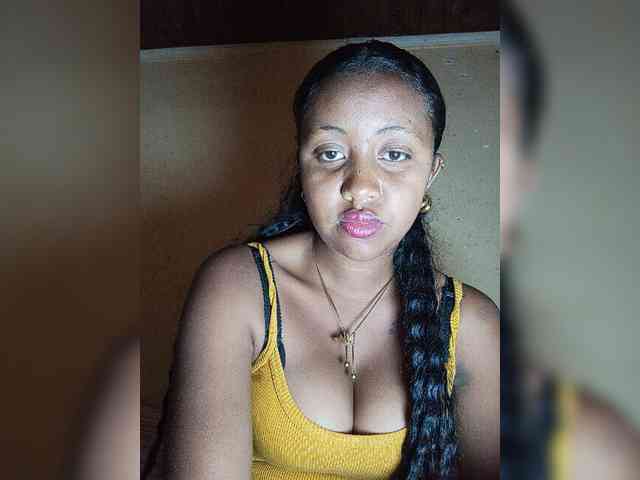 Victoria33 webcam